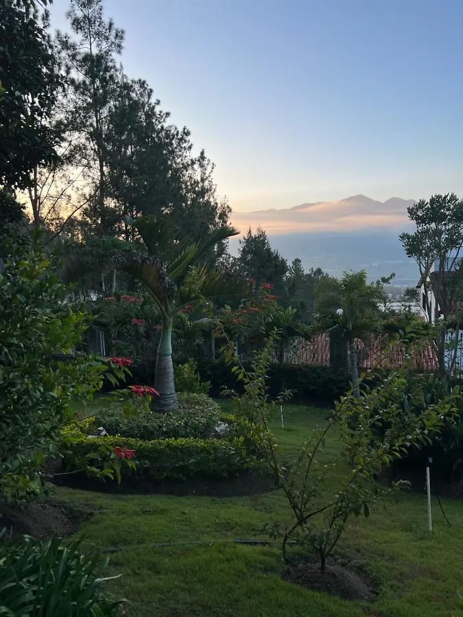 Villa Paloma/ Home/ Office-Remote Office Constanza